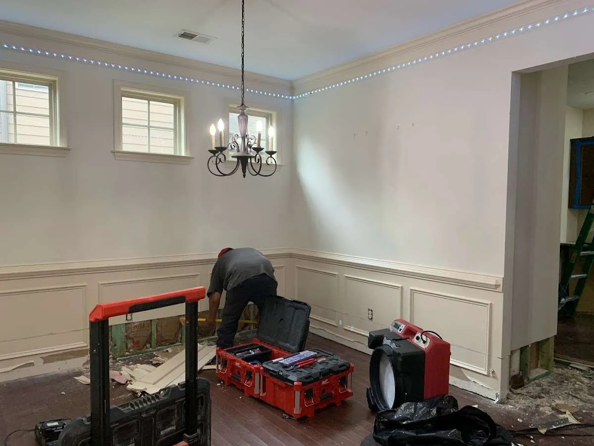 Restoration technician with professional equipment in Marietta